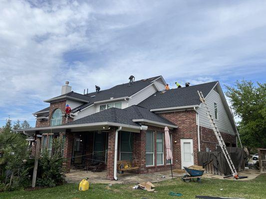 Work nearly done.  GAF HDZ shingles with associated materials to maximize warranty.