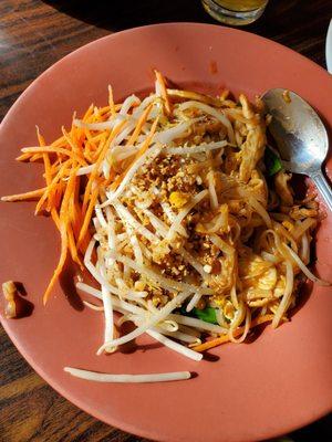 Pad thai was fresh and delish