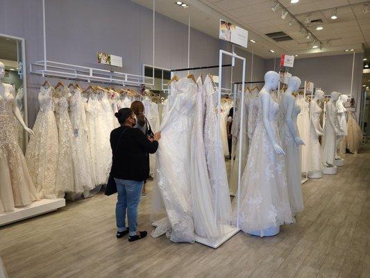 One side is dedicated to bridal gowns - 5/2022