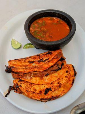 Birria tacos, soo yumm