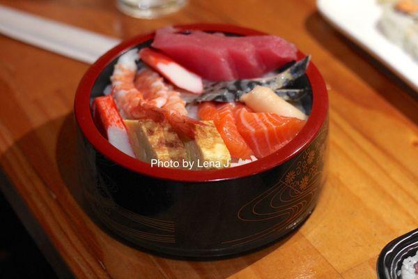 D8. Chirashi ($21.95) - chef's choice of sashimi over a bed of sushi rice