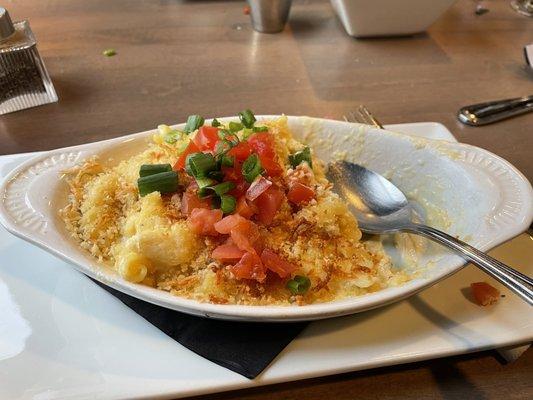 Dungeness crab Mac n cheese