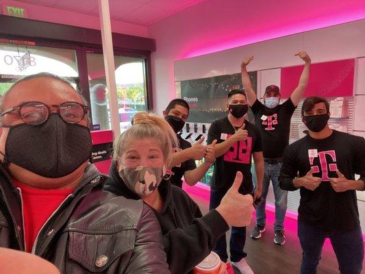 The great crew of T-mobile Anaheim hills thank you guys