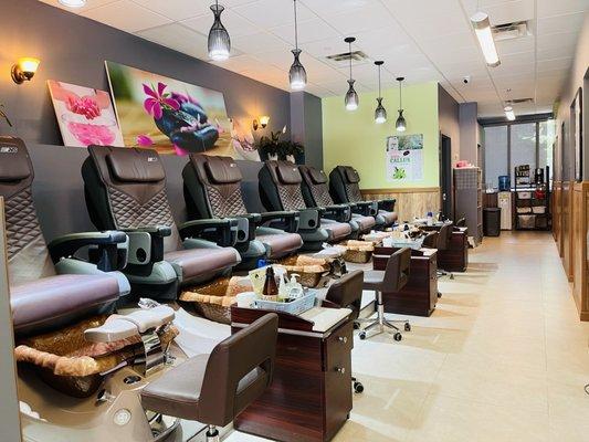 Adir Nails & Spa