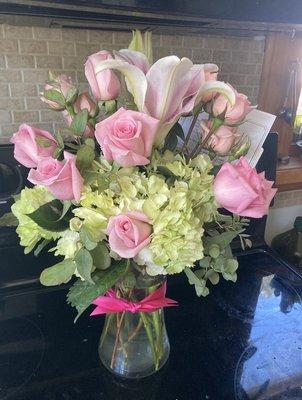 "Premium" bouquet with way fewer flowers than what was pictured, and delivered a day later than requested.