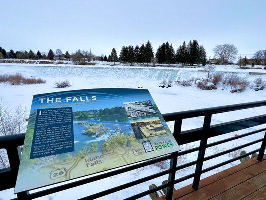 Loved seeing the falls completely frozen in winter! So different and interesting!!