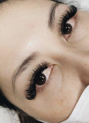 Volume lash extensions