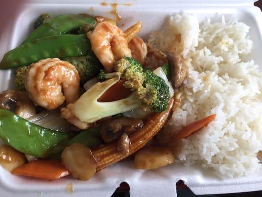 Very good shrimp and veggie . And it small portion!! ( not really)