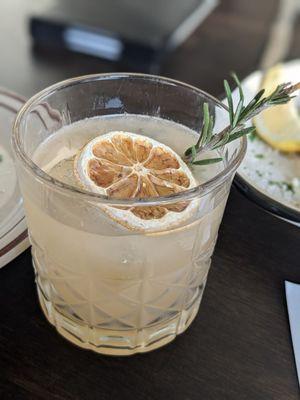 Rosemary grapefruit refresher