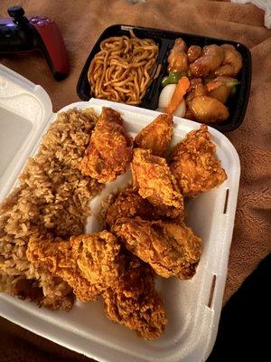 8 Piece Wing with Chicken Fried Rice Combo DC30. Honey Chicken Combo