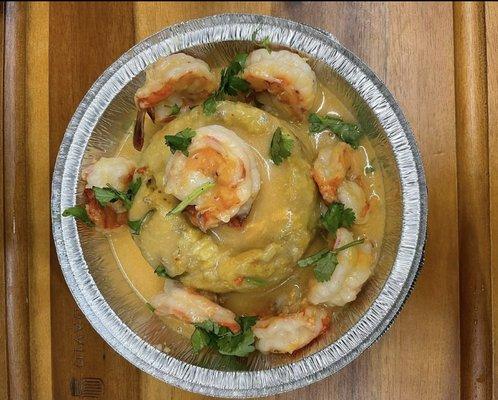 Shrimp mofongo in garlic sauce.