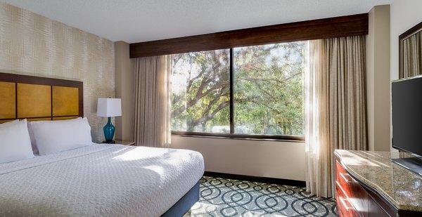 Embassy Suites by Hilton Dallas Love Field