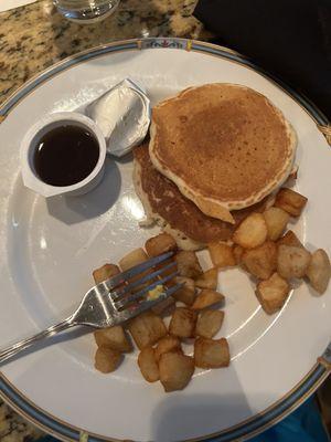 Fried potatoes , pancakes