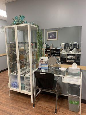 MediCal frames display and contact lens training station