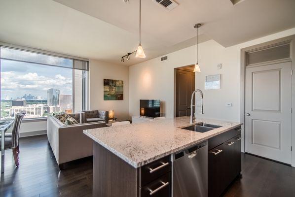 Hanover Post Oak - Furnished Apartments