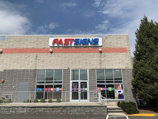 Fastsigns