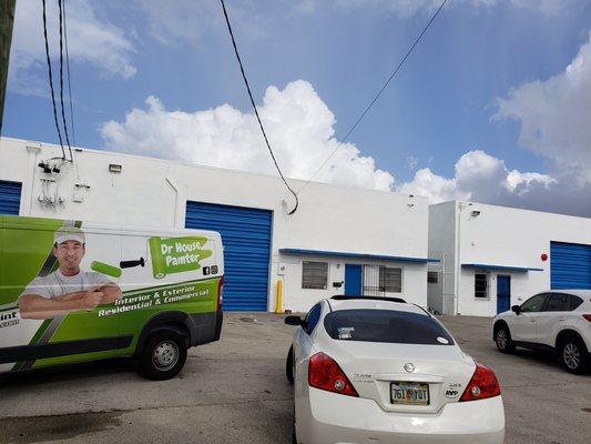 Exterior painting of warehouses