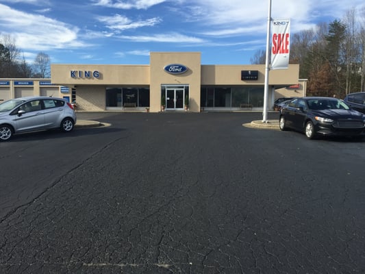 King Ford Lincoln of Lenoir, NC 28645 | 515 Wilkesboro Blvd NE 28645 | 828-754-1524