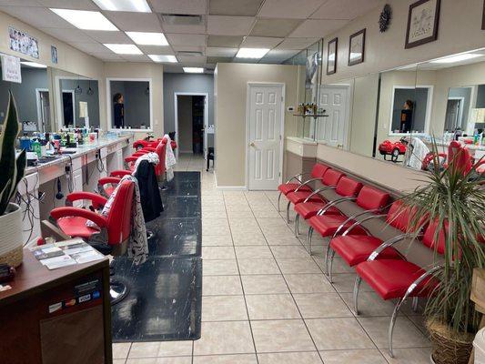 Andrea’s Italian Barbershop