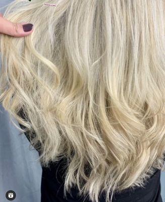 Double process blonde . Soft blonde tone beige blonde pale blonde . Balayage, root shadow