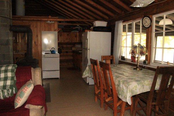 Cottage #4 dining area and kitchen