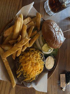 8 ounce Berger with cheddar cheese and steak fries.