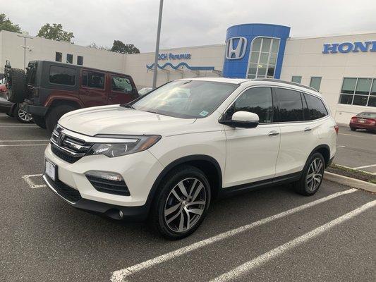 2018 Honda Pilot TRG :)