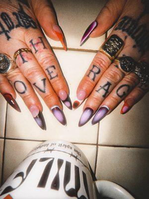 Really cool 70's inspi nails