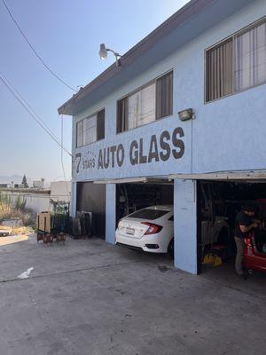 7 Star Auto Glass outside