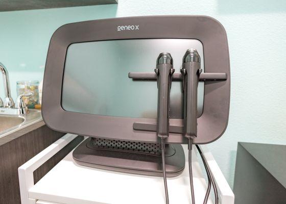 Geneo X Machine used for the Glo2Facial