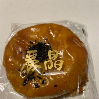 Red bean pastry