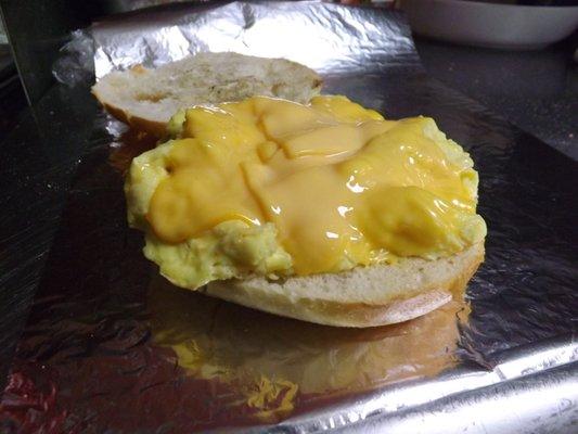 Breakfast - Scrambled egg & cheese