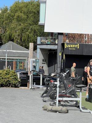 Outdoor open, in Hayes valley, and accountable (you work out in public). Cool concept. Utilizes the monkey bars and the open space