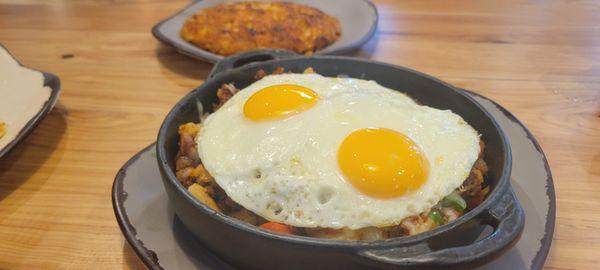 San Antonio Skillet (hash in the background)