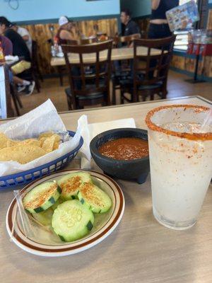 Paloma, customary chips/salsa & cucumbers in tajine