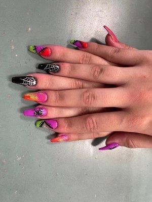 Girls, Halloween is coming! Let's do some interesting design!