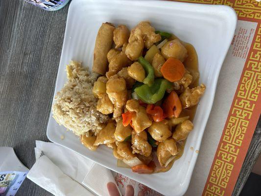 Sweet and Sour Chicken lunch special