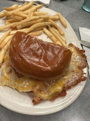 Skirt cheese burger