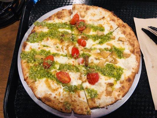 Pie 5 Pizza, Yukon: Pesto Chicken Alfredo w gluten-free crust ($3.14 on 3/14/2019, Pi Day)