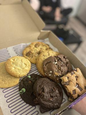 Insomnia Cookies