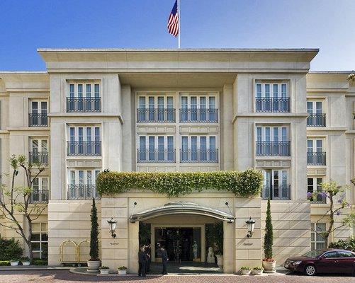 Welcome to The Peninsula Beverly Hills.