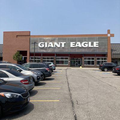 Giant Eagle Store Front