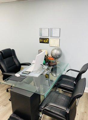 Broker Desk