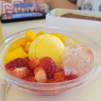 Mango, strawberry and lychee