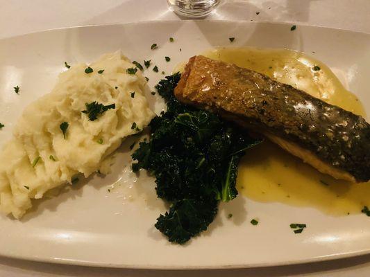 Salmon in citrus, mashed potatoes & sautéed kale