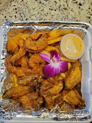 Garlic parmesan wings, shrimp and fries