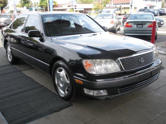 1999 Lexus LS 400 Base, 94,281K, No Accident, no damage, one owner Lexus LS 400 RWD, with 17 service history records. $6990