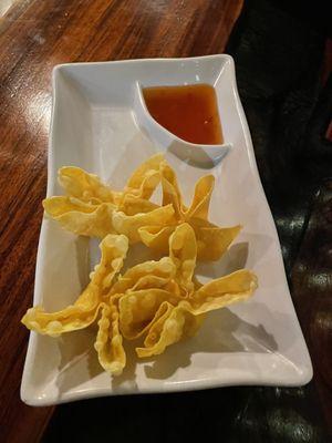 Crab wontons