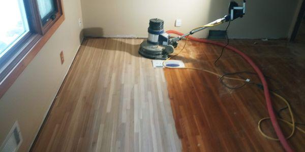 1950s Red oak  living room with old discolored coating