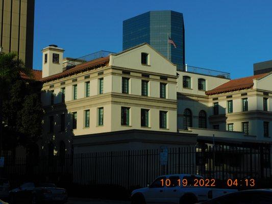 History of court houses have so many years that have lasted through years the building design and the ways how court houses looked .